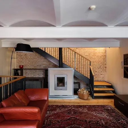 Gypsum Factory - Historic 4 Floor Townhouse - River View Terrace - King Bed 140m2 Apartman