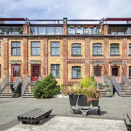 Gypsum Factory - Historic 4 Floor Townhouse - River View Terrace - King Bed 140m2 *